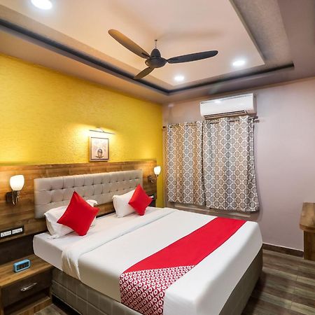 OYO 47057 Padma Manor Brahmapur Exterior foto