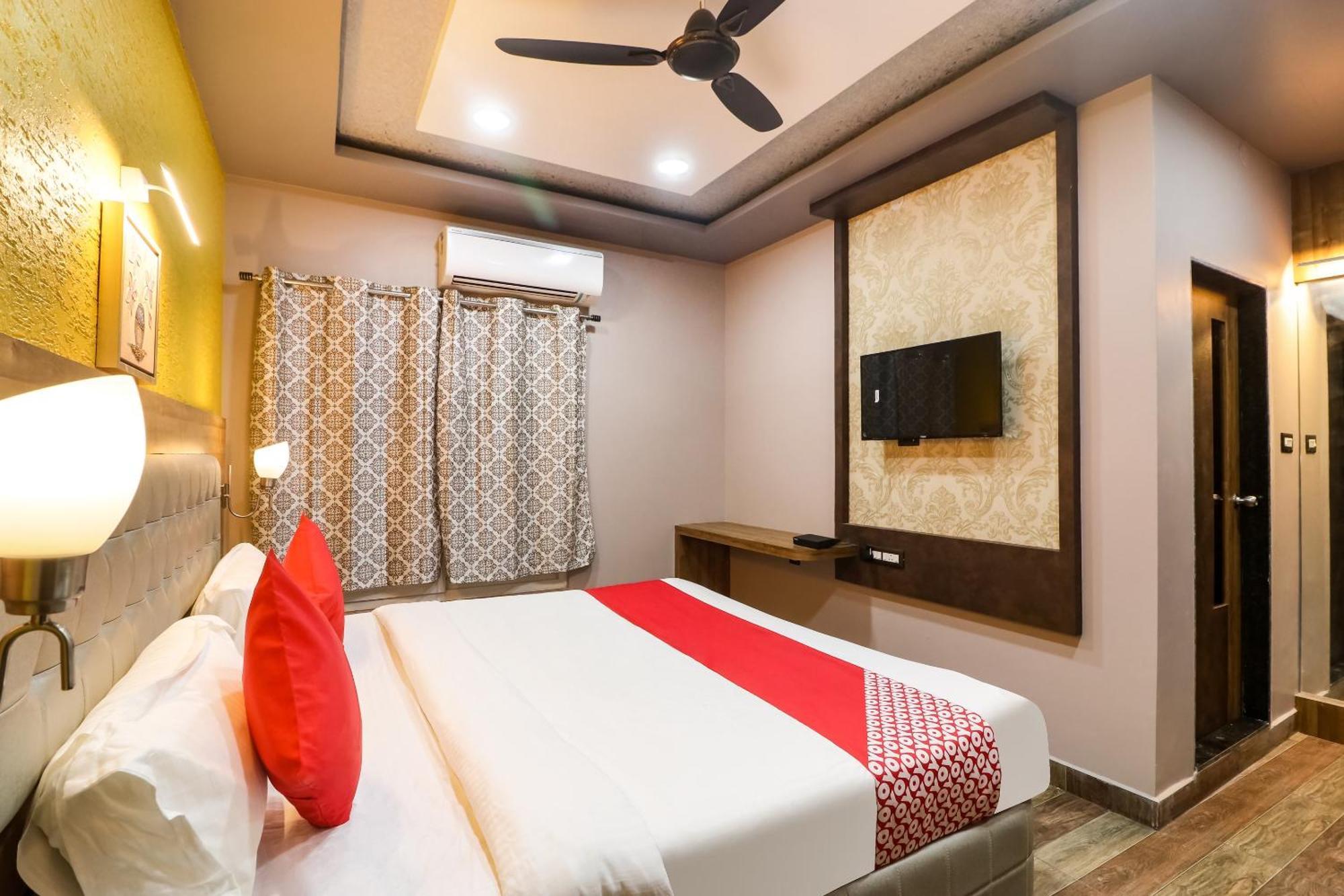 OYO 47057 Padma Manor Brahmapur Exterior foto