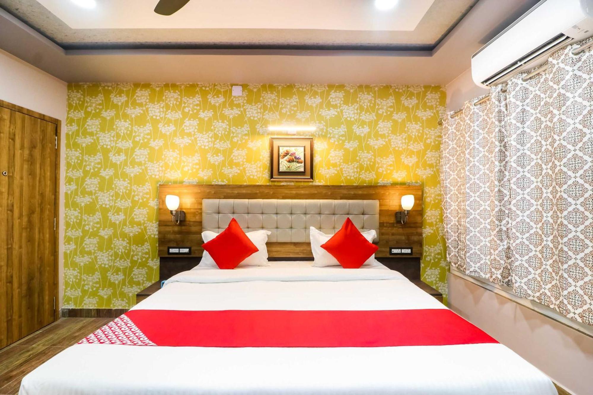 OYO 47057 Padma Manor Brahmapur Exterior foto